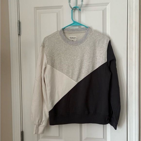 Abercrombie & Fitch Sunday Soft Colorblock Sweatshirt - Picture 1 of 3